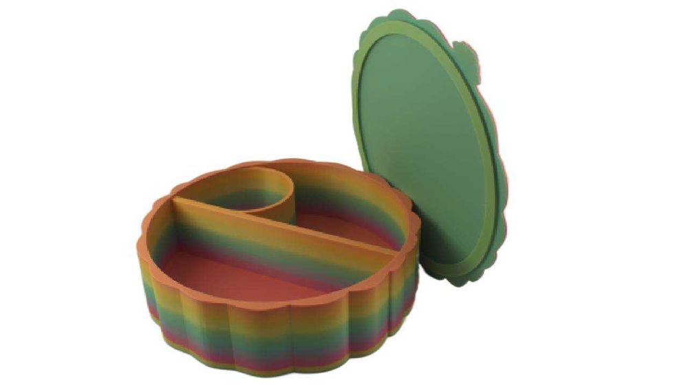 3D принтирана козметична кутия с капак