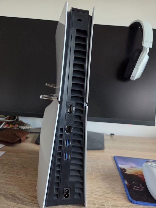 Playstation 5 Slim 2 джойстика +12 игри