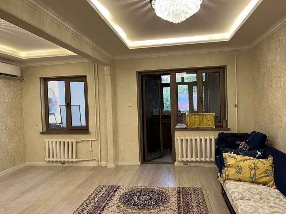 4/2/5. Сергели 2. Квартира 92 м², дом панельный. Метро - 350 м