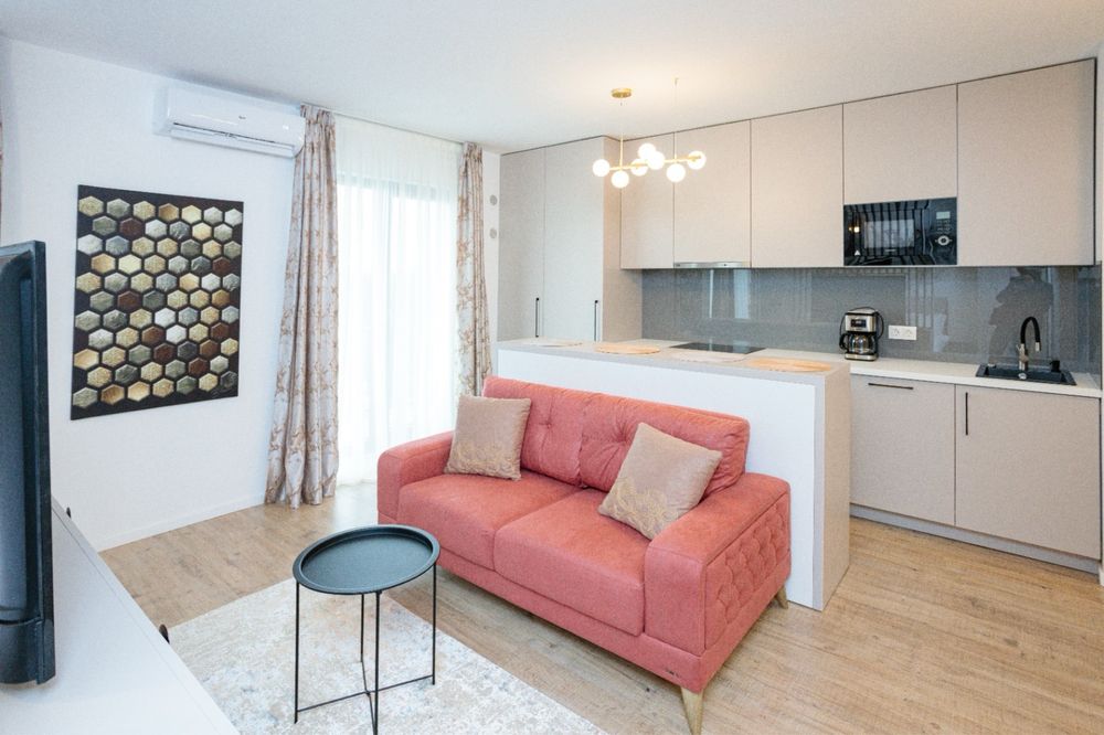 Studio cu gradina Pipera