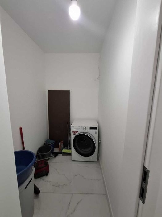 Дава се под наем Тристаен апартамент в Враца, Център - 93 кв.м за 510 € - Снимка #9