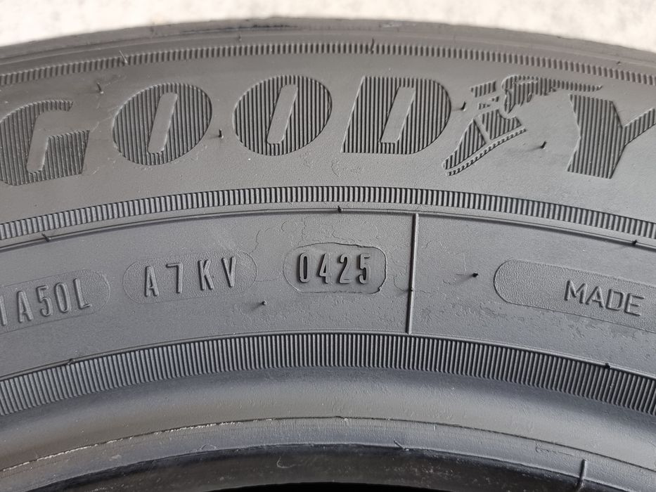 "Dot 25" 215/65/16 С Goodyear 4Броя: 270€ 8мм