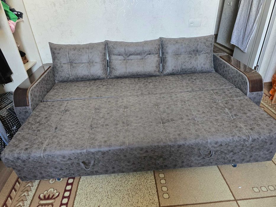 Продаётся новый диван