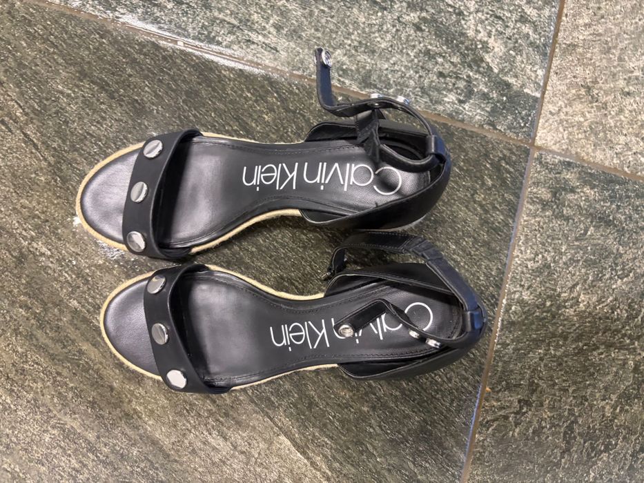 Сандали на платформа Calvin  Klein 39