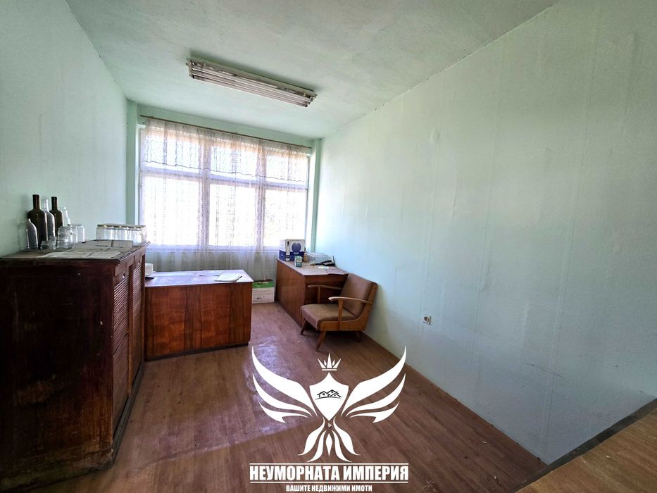 Под наем помещения, офиси, склад 200кв.м. в гр.Асеновград