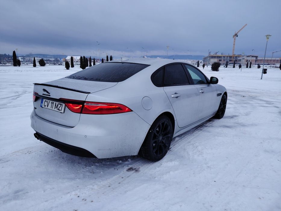 Jaguar XF 2016 schimb