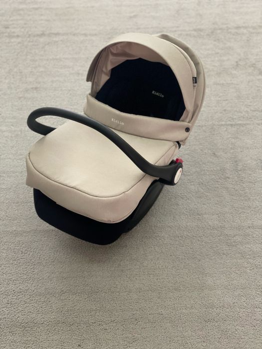 Детское автокресло для детей 0+