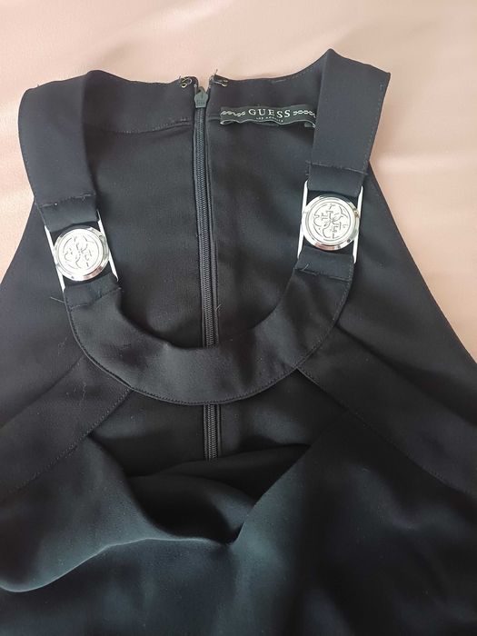 Страхотен потник Guess