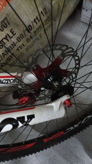 Двухподвес, Велосипед Specialized, двухподвес Specialized