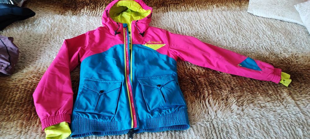 Продавам дамски якета