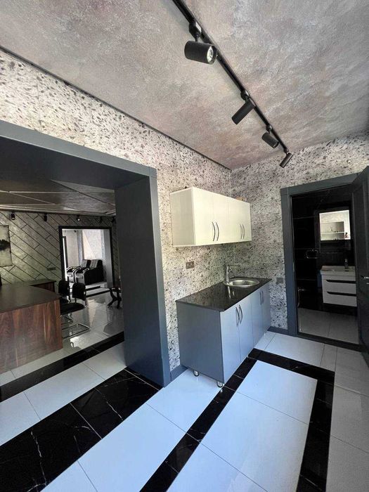 Срочно сдаётся офис 100 м² в центре — Госпитальный рынок Мирабад. р-н