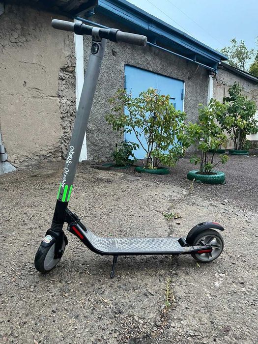 Электросамокат Ninebot by Segway es 2