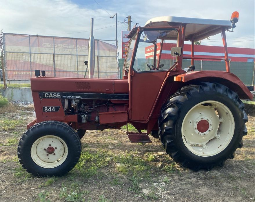 Tractor international case 844 carte RAR