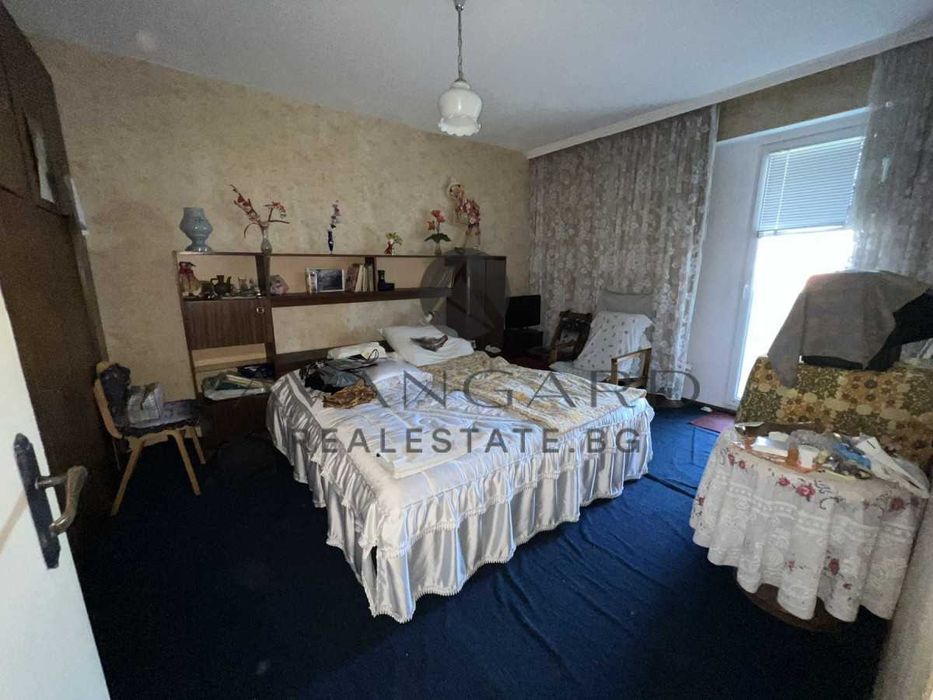 Продава се Тристаен апартамент в Пловдив, Христо Смирненски - 89 кв.м за 1261 €/кв.м - Снимка #3