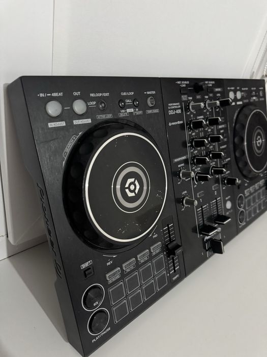 Pioner контроллер DDJ-FLX4