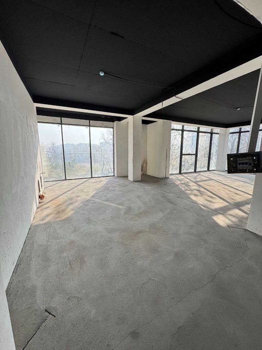 Продаются офисы в бизнес центре (АС)