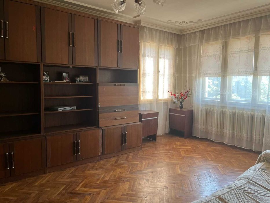 Продава се:Тухлен апартамент 120 кв.м., две спални, гараж,  гр. Хисаря