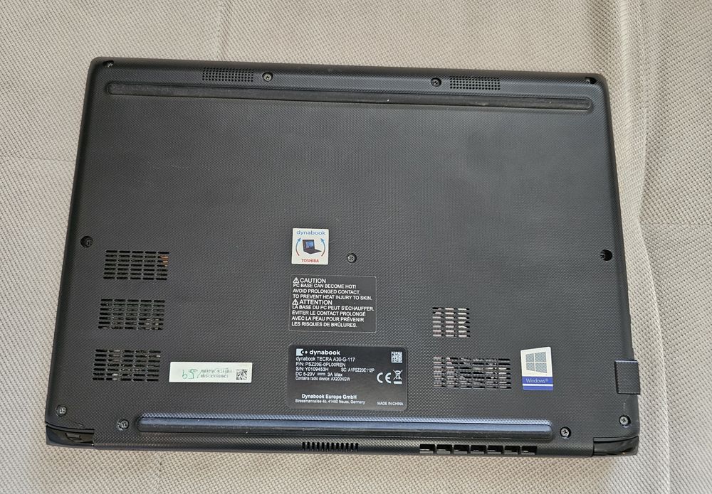 Toshiba Dynabook Tecra A-30-G