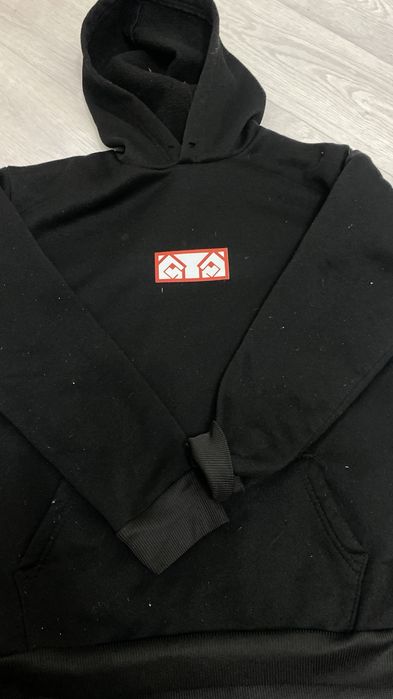 Продою качественные вещи