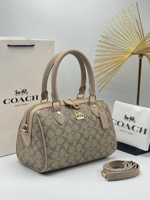 Дамска чанта Coach