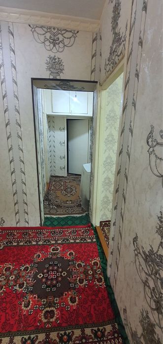 Qarshi Avrora Uy Sirochna sotiladi narsa bilan 3 xona 4 hona qilingan