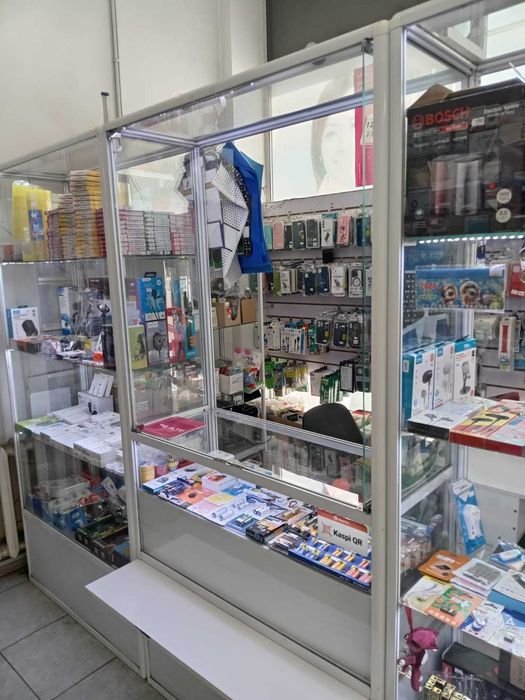 Витрины, торговое оборудование