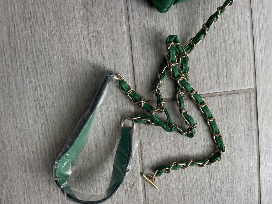 Зелена дамска чанта