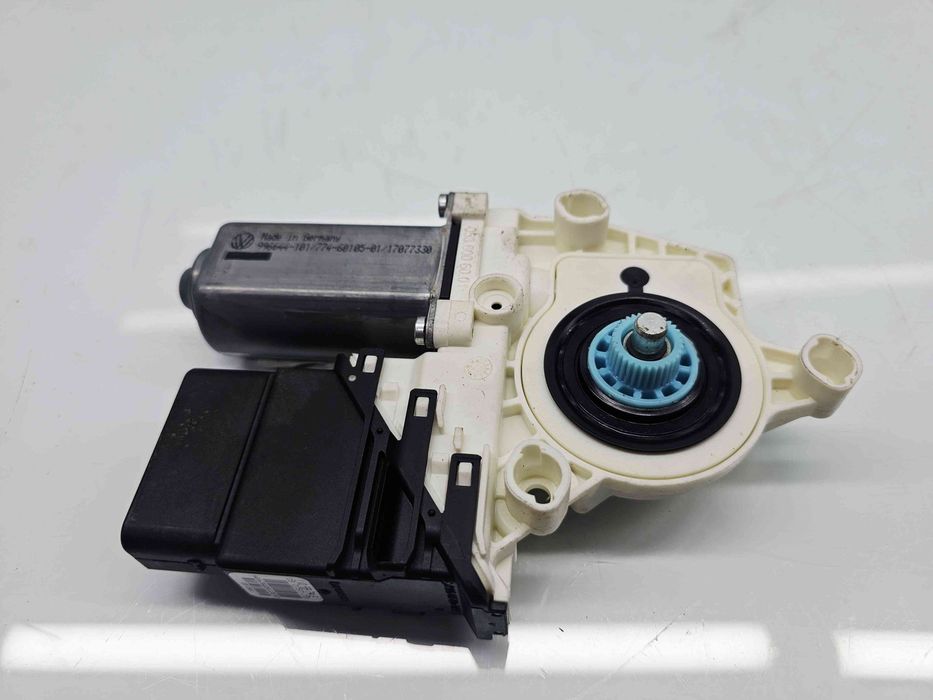 Motoras geam dreapta spate Skoda Octavia 2 (1Z3) [Fabr 2004-2013] 1K95
