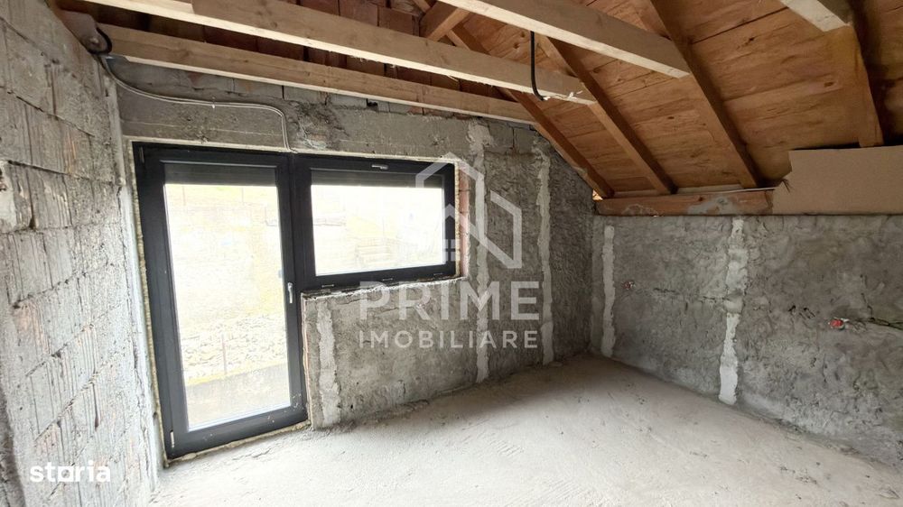 Casa de vanzare la rosu | 180 mp | 710 mp teren | Blaj