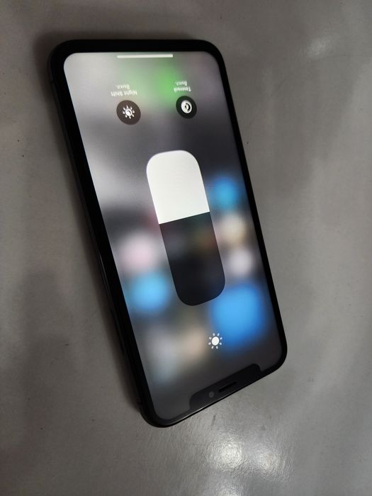 Iphone Xs KH/A Black 64GB Batareka 100% Srochna Toshkent