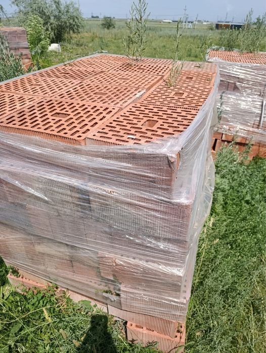 Кирпичи новые продам.
