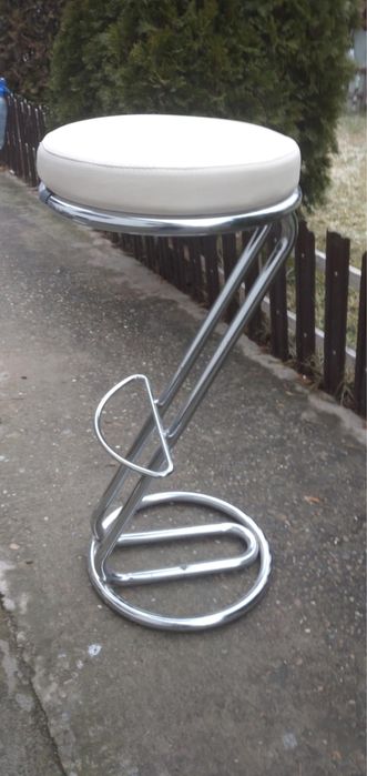 vand 6 scaune fast food/ bar