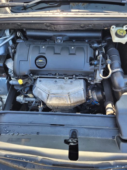 Citroën C4 (2011) - 1.6 Benzină