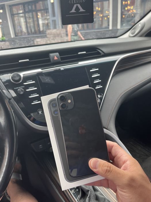 Iphone 11 64 gb 73акб