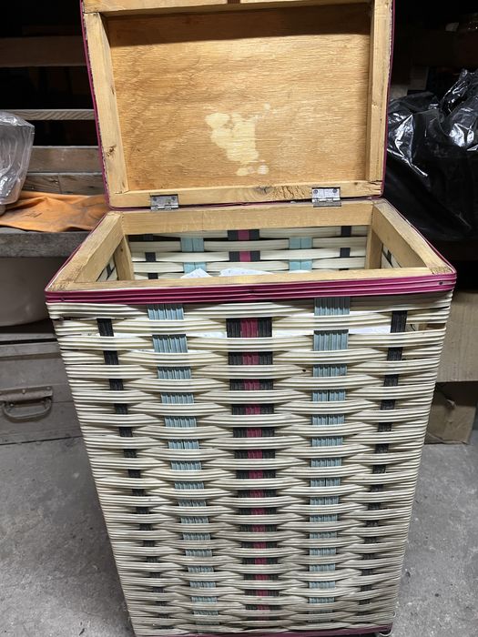 Корзина плетенная для белья СССР