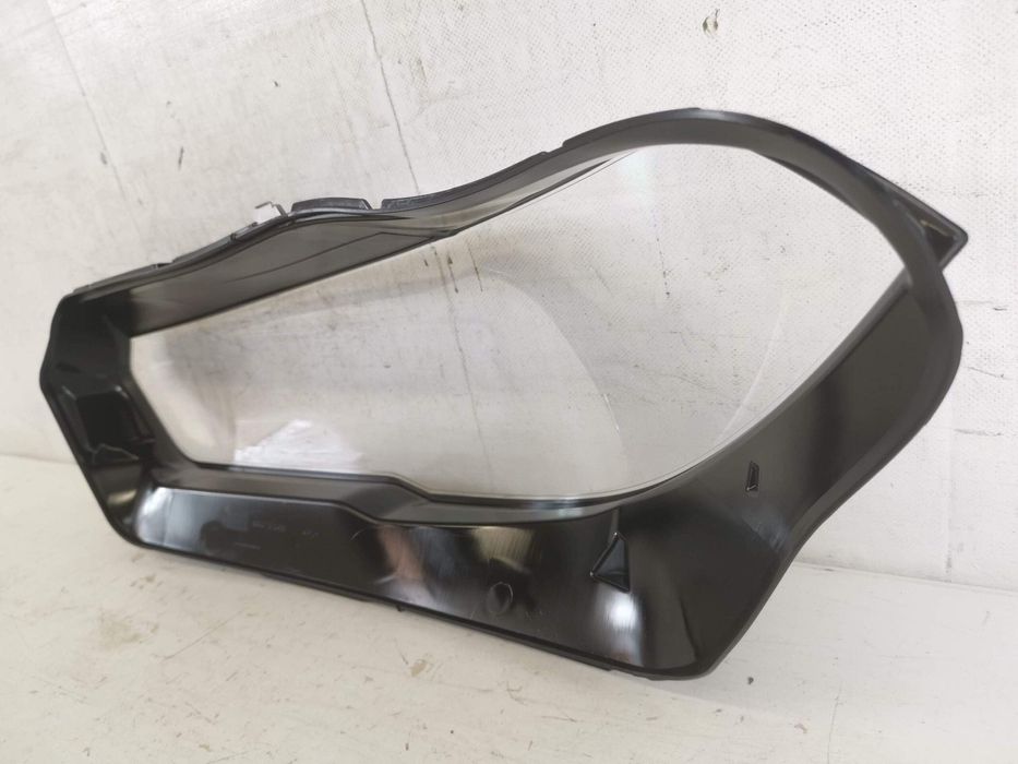 Десен фар стъкло BMW X5 G05 В добро състояние Right headlight glass BM