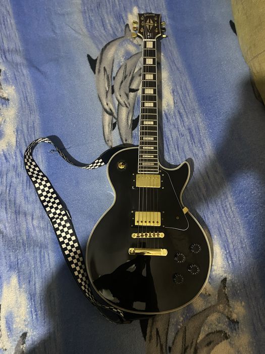 Продаю LesPaul custom