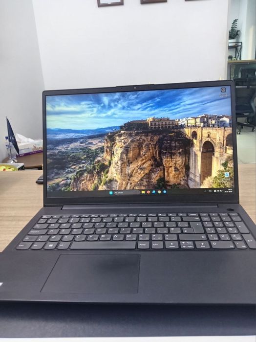 Lenovo 15 AMD Athlon 7120U
