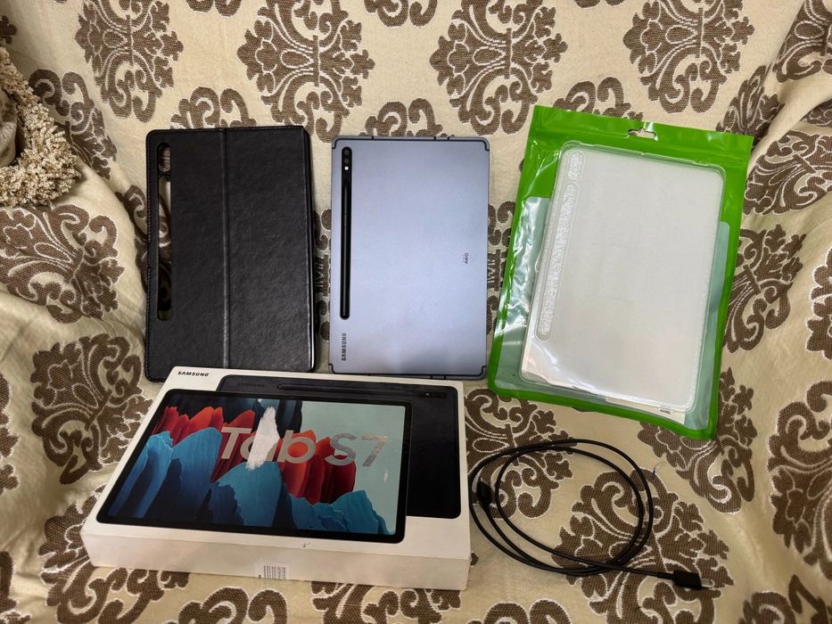 Продам samsung galaxy tab S7