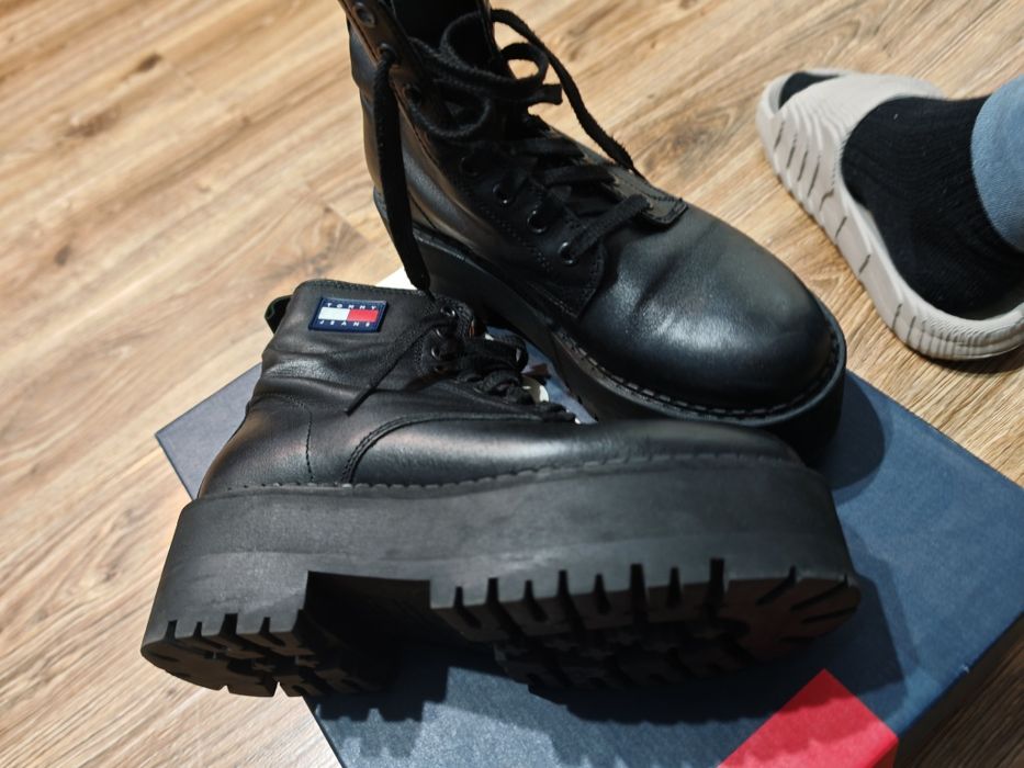 Ghete Tommy Hilfinger dama iarna