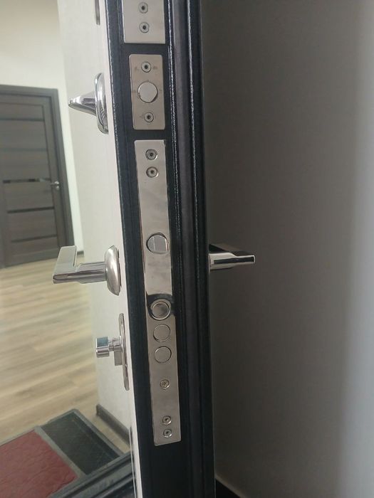 Ремонт замков дверей установка замков вскрытие замков zamok oʻrnatish