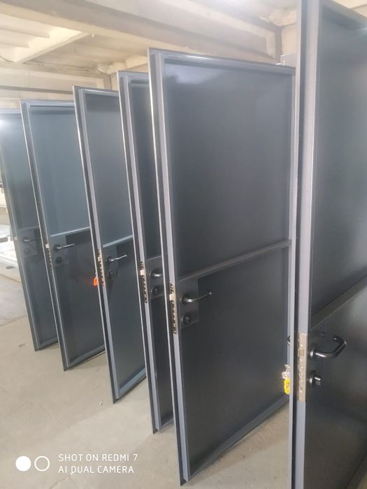 Дверь металлическая без утепления