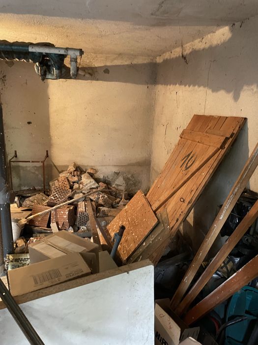 Кърти,чисти,извозва,събаряне,бани,отпадъци