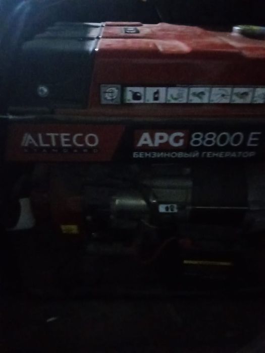 Продам бензиновый гениратор
