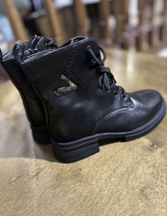 Ботинки детские новые