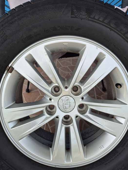Jante originale Kia aliaj R16 215 70