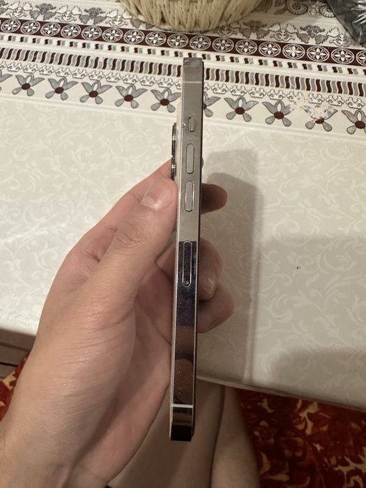 Продам айфон 13 про на 128 гб