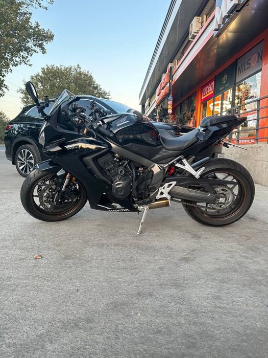 Мотоцикл J.Juan 800RR (Оригинал Мотоцикл)