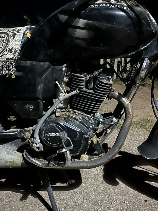 Мотоцикл GSX150 кубовый срочна продам