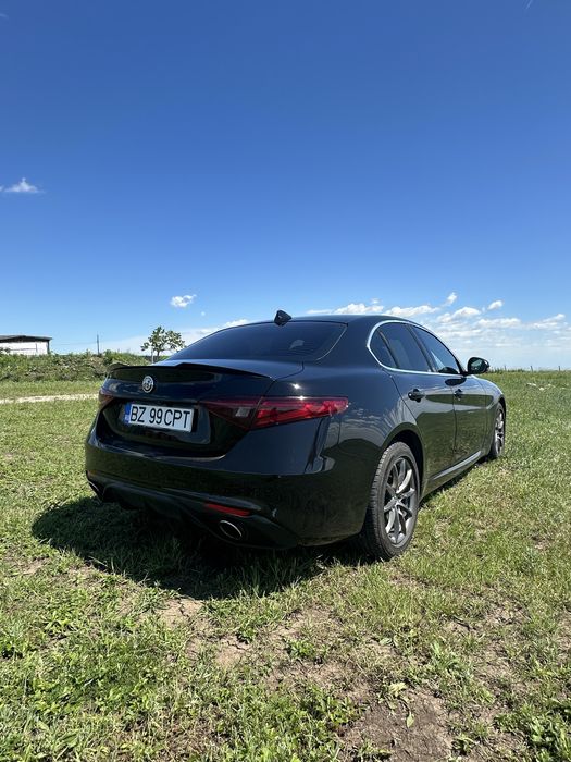 ALFA ROMEO Giulia 2018 — imagine 2